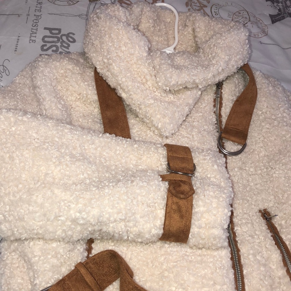 Sweater - Picture 5 of 5